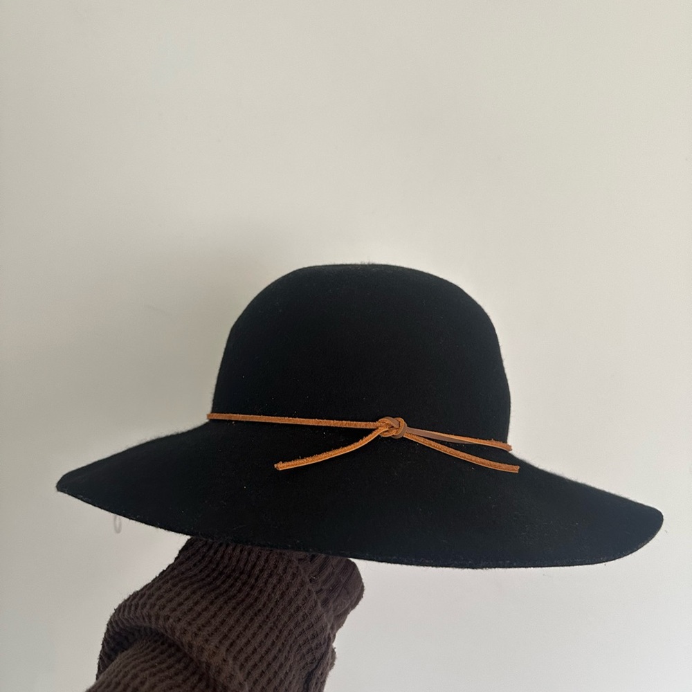 Phenix Wool Floppy Hat – Black w/ Leather Trim – EUC